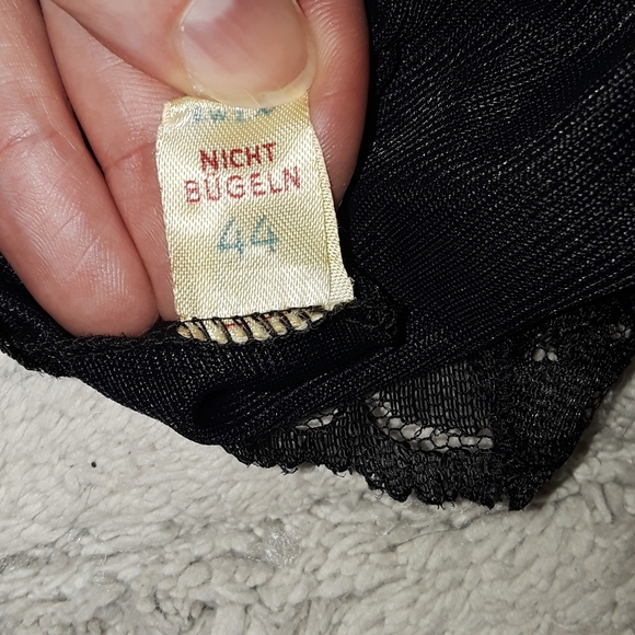 Vtg Solid Black Chantilly Lace Pleated Trim Slip M - Picture 11 of 11